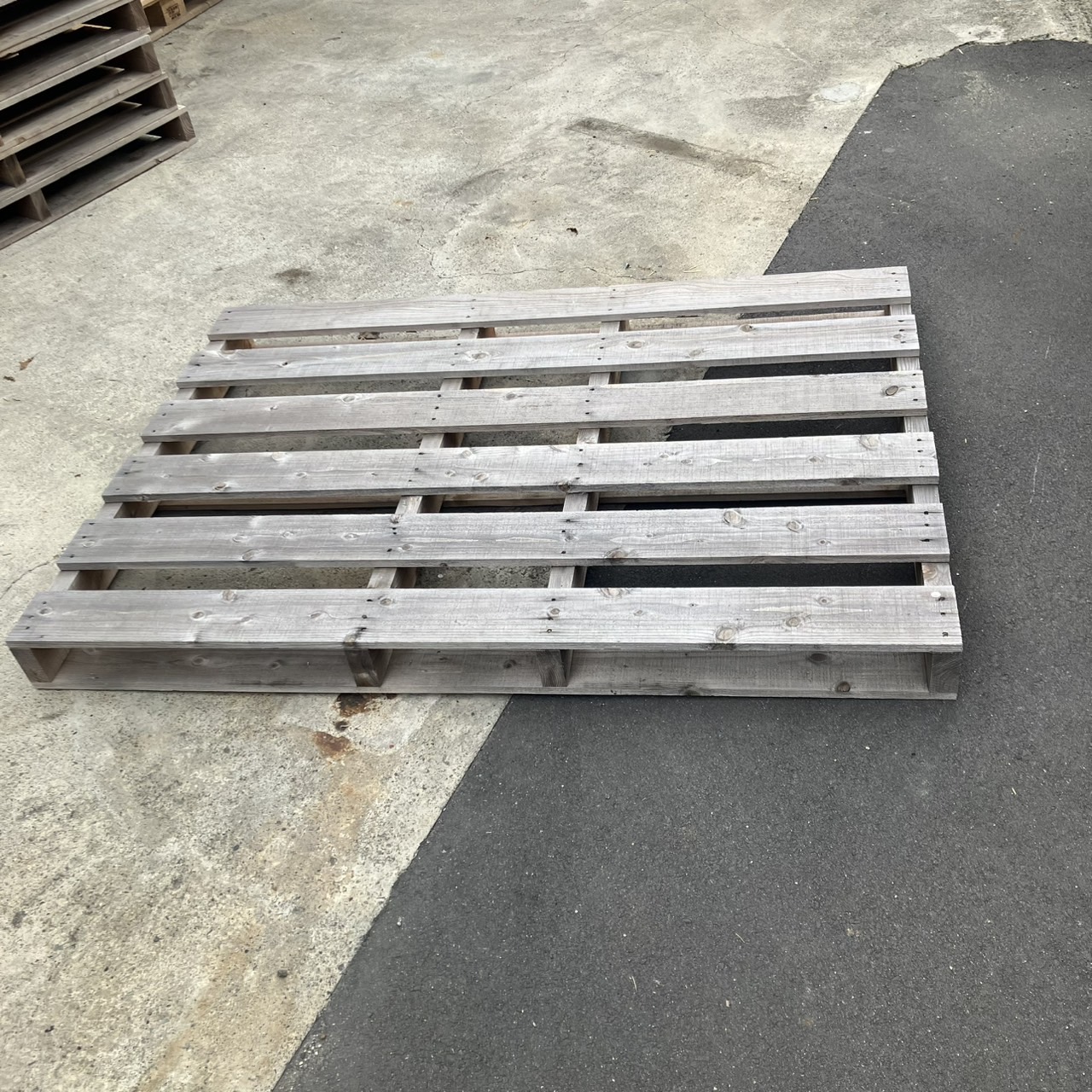 木製パレット（K008）