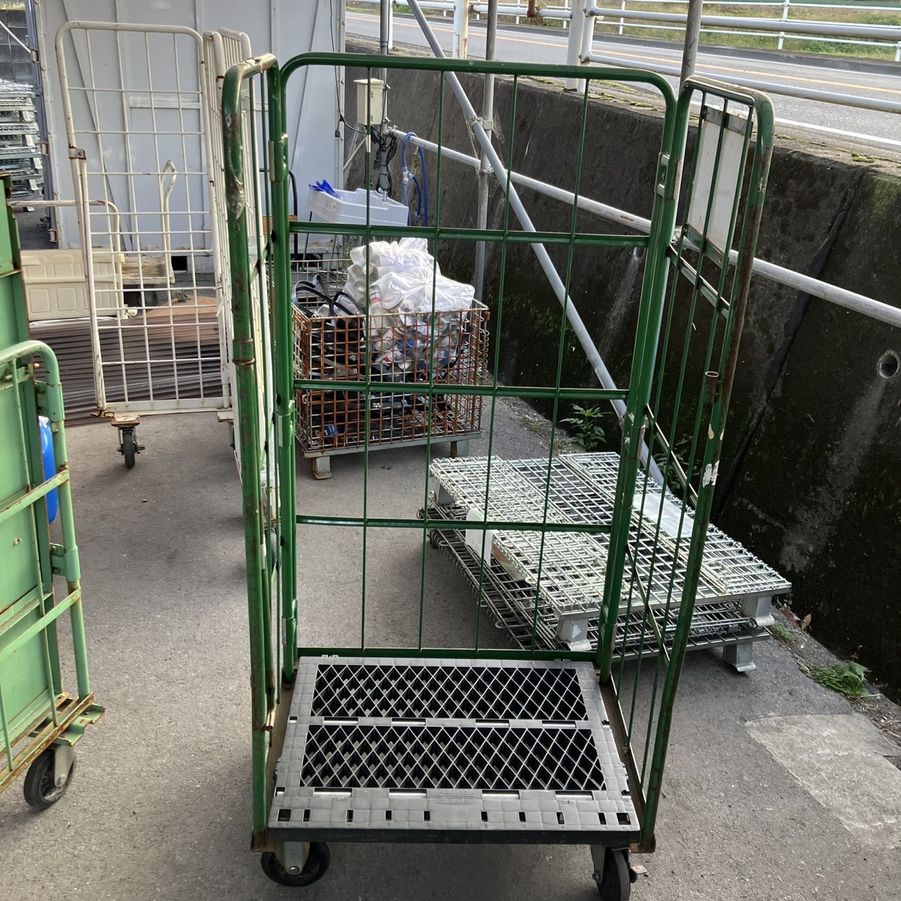 ロールボックスパレット（G006）