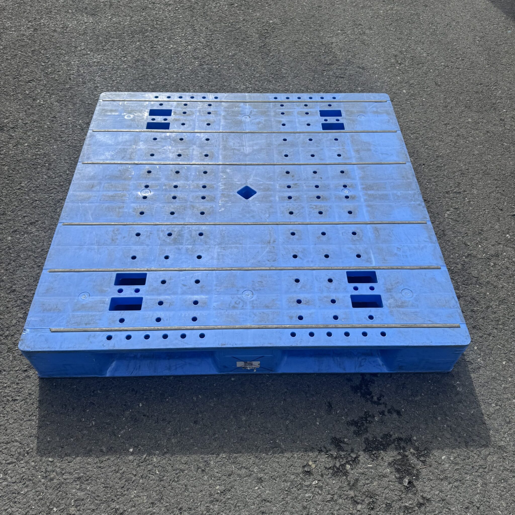 プラスチックパレット（P049-o）